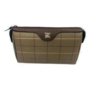Burberry clutch